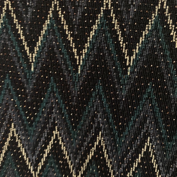 🖤LuLaRoe NWT women’s black dress chevron design w/short sleeves 💫 - Picture 5 of 8